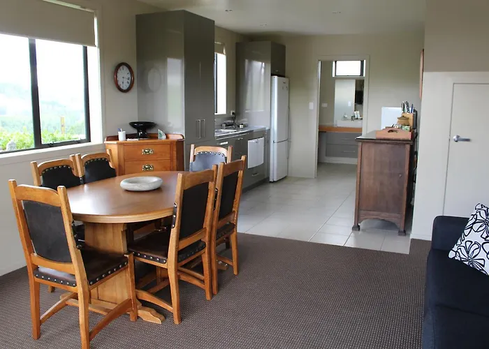 The Loft At Te Kumi Tirohanga